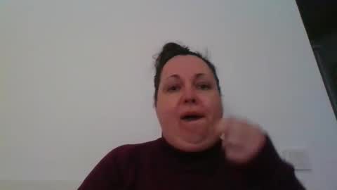 Snapshot of carlaruth chatting on 11-17-25, 03:29 Carlaruth online show from 11-17-25, 03:29