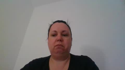 Snapshot of carlaruth chatting on 11-18-25, 04:39 Carlaruth online show from 11-18-25, 04:39