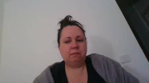 Snapshot of carlaruth chatting on 11-19-25, 04:45 Carlaruth online show from 11-19-25, 04:45