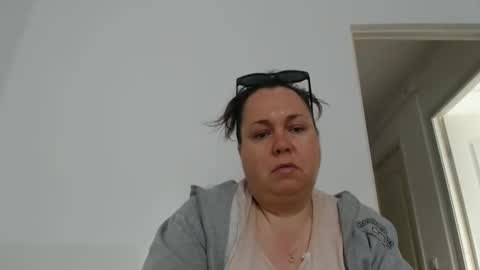 Carlaruth online show from 04-13-26, 04:40