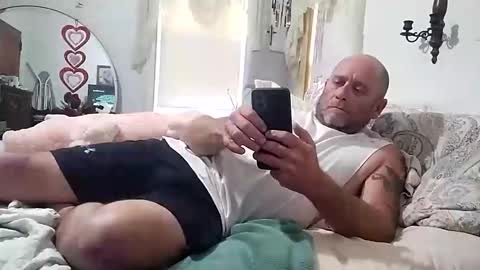 carldhammers online show from 09-28-25, 05:40