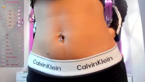 Snapshot of carlie_evans chatting on 12-16-24, 07:21 carlie Evans online show from 12-16-24, 07:21