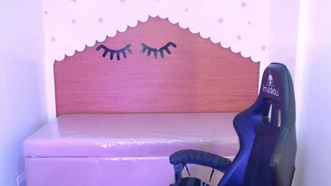 CARLYE   online show from 10-30-25, 03:30