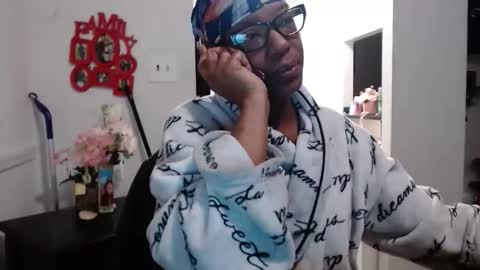 Carlie online show from 02-14-26, 05:15