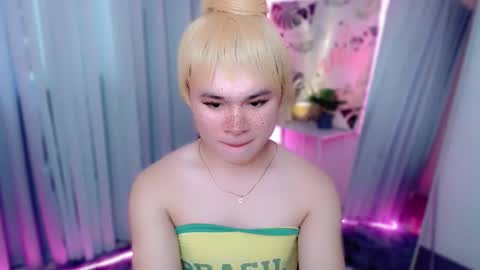 Snapshot of carlo_bigcock69 chatting on 09-21-25, 02:35 carlo_bigcock69 online show from 09-21-25, 02:35