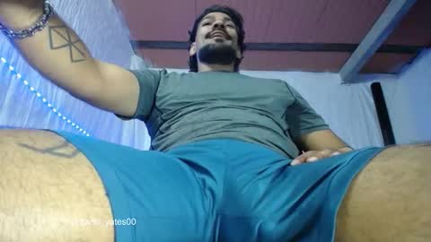 carlo yates  thx for help me to reach 100 thumps up online show from 01-05-26, 08:34