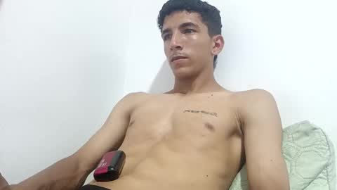 Snapshot of carlos682090 chatting on 10-17-25, 06:21 carlos682090 online show from 10-17-25, 06:21