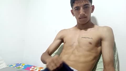 Snapshot of carlos682090 chatting on 10-20-25, 08:53 carlos682090 online show from 10-20-25, 08:53