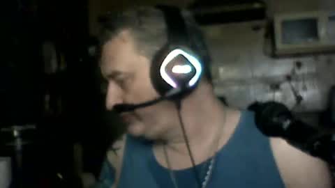 Snapshot of carlos712009 chatting on 02-24-26, 04:32 carlos712009 online show from 02-24-26, 04:32