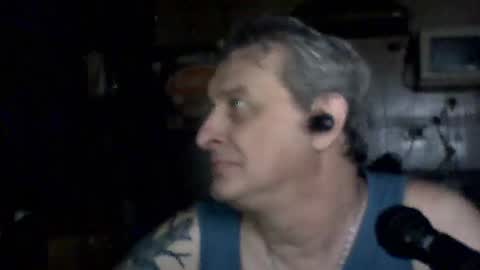 Snapshot of carlos712009 chatting on 03-11-26, 07:58 carlos712009 online show from 03-11-26, 07:58