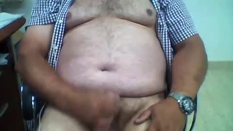 carlos8711 online show from 07-08-26, 12:20
