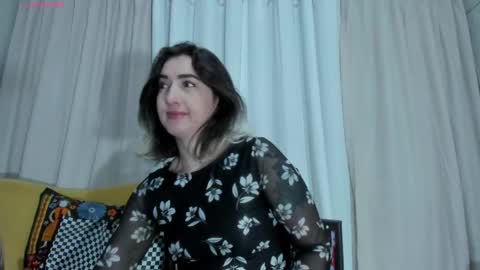 Snapshot of carly_grasso chatting on 06-07-26, 03:43 carly grasso online show from 06-07-26, 03:43