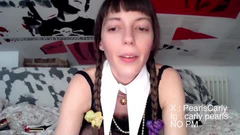 Carly Pearls online show from 03-25-26, 05:35