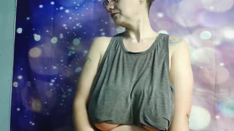 Carly Smiles online show from 02-23-26, 11:51