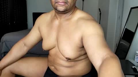 Snapshot of carmeldaddy1 chatting on 09-14-25, 05:12 Carmel Daddy online show from 09-14-25, 05:12