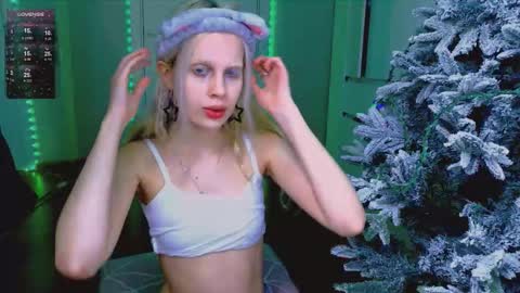 carmen__crybaby online show from 12-19-25, 09:44