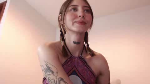 Snapshot of carmennrusso chatting on 01-31-25, 11:24 carmennrusso online show from 01-31-25, 11:24