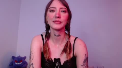 carmennrusso online show from 04-02-26, 03:37