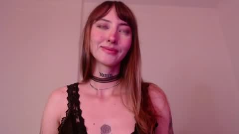Snapshot of carmennrusso chatting on 05-29-26, 06:28 carmennrusso online show from 05-29-26, 06:28