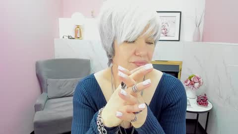 Snapshot of carmensoft chatting on 12-11-24, 09:12 Carmen online show from 12-11-24, 09:12