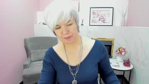 Snapshot of carmensoft chatting on 12-12-24, 01:32 Carmen online show from 12-12-24, 01:32