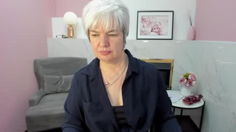 Snapshot of carmensoft chatting on 12-16-24, 12:26 Carmen online show from 12-16-24, 12:26