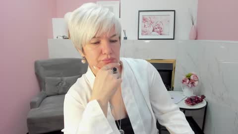 Snapshot of carmensoft chatting on 12-16-24, 03:30 Carmen online show from 12-16-24, 03:30