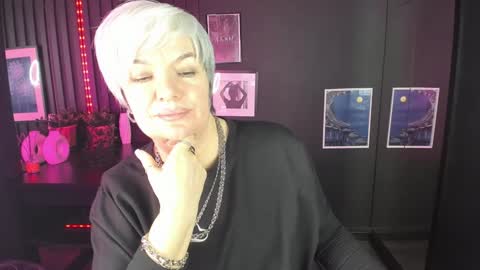 Snapshot of carmensoft chatting on 01-04-25, 02:46 Carmen online show from 01-04-25, 02:46