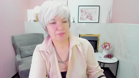Snapshot of carmensoft chatting on 01-08-25, 02:57 Carmen online show from 01-08-25, 02:57