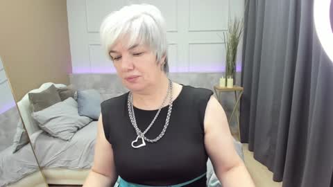 Snapshot of carmensoft chatting on 01-11-25, 01:16 Carmen online show from 01-11-25, 01:16