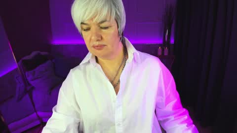 Snapshot of carmensoft chatting on 01-12-25, 03:17 Carmen online show from 01-12-25, 03:17