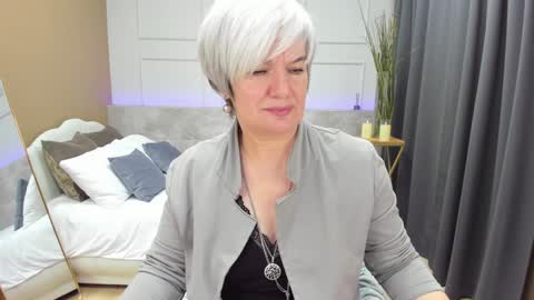 Snapshot of carmensoft chatting on 01-25-25, 01:10 Carmen online show from 01-25-25, 01:10
