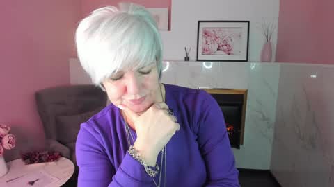 Snapshot of carmensoft chatting on 01-28-25, 08:47 Carmen online show from 01-28-25, 08:47