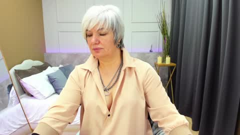 Snapshot of carmensoft chatting on 02-02-25, 03:43 Carmen online show from 02-02-25, 03:43