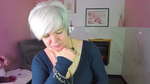 Snapshot of carmensoft chatting on 02-05-25, 08:57 Carmen online show from 02-05-25, 08:57