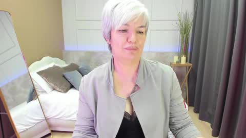 Snapshot of carmensoft chatting on 02-12-25, 01:09 Carmen online show from 02-12-25, 01:09