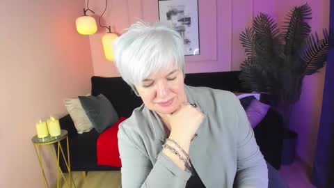 Snapshot of carmensoft chatting on 02-15-25, 12:48 Carmen online show from 02-15-25, 12:48