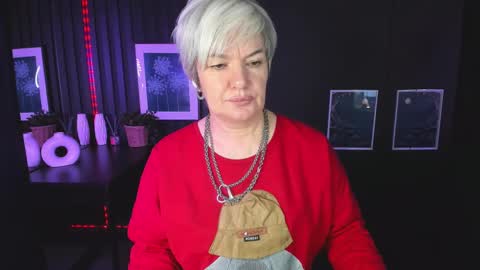 Snapshot of carmensoft chatting on 02-15-25, 08:54 Carmen online show from 02-15-25, 08:54