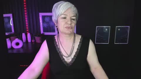 Snapshot of carmensoft chatting on 02-16-25, 03:26 Carmen online show from 02-16-25, 03:26