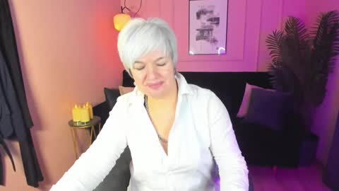 Snapshot of carmensoft chatting on 02-22-25, 03:12 Carmen online show from 02-22-25, 03:12