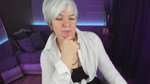 Snapshot of carmensoft chatting on 02-23-25, 03:13 Carmen online show from 02-23-25, 03:13