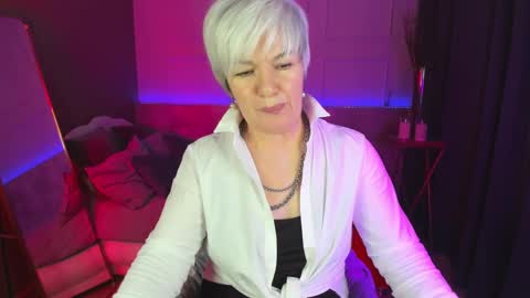 Snapshot of carmensoft chatting on 02-26-25, 11:59 Carmen online show from 02-26-25, 11:59