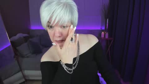Snapshot of carmensoft chatting on 03-11-25, 03:26 Carmen online show from 03-11-25, 03:26