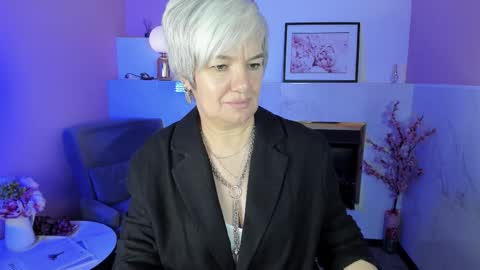 Snapshot of carmensoft chatting on 09-19-25, 09:04 Carmen online show from 09-19-25, 09:04