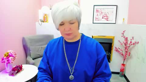 Carmen online show from 11-23-25, 08:41