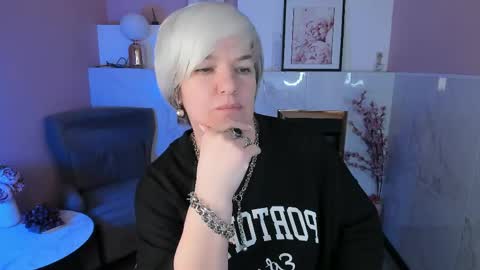 Carmen online show from 04-25-26, 10:29