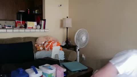 Snapshot of carnalflower95 chatting on 04-21-26, 08:23 Brooke online show from 04-21-26, 08:23