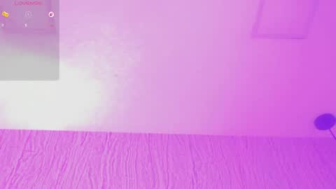 Snapshot of caro_duval chatting on 04-26-26, 10:35 Caro online show from 04-26-26, 10:35