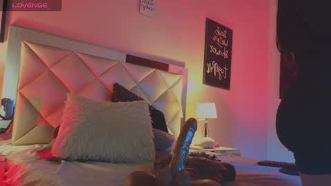 Carolina   online show from 01-05-25, 04:48