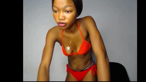 caroline online show from 11-26-25, 04:46